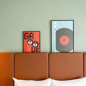 Hotel Ibis Gare De Lyon Ledru Rollin, Paris